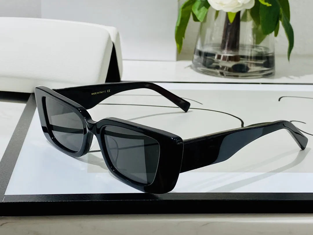 Retro Rectangle Sunglasses For Men And Women Classic Vintage Style_voghion.com