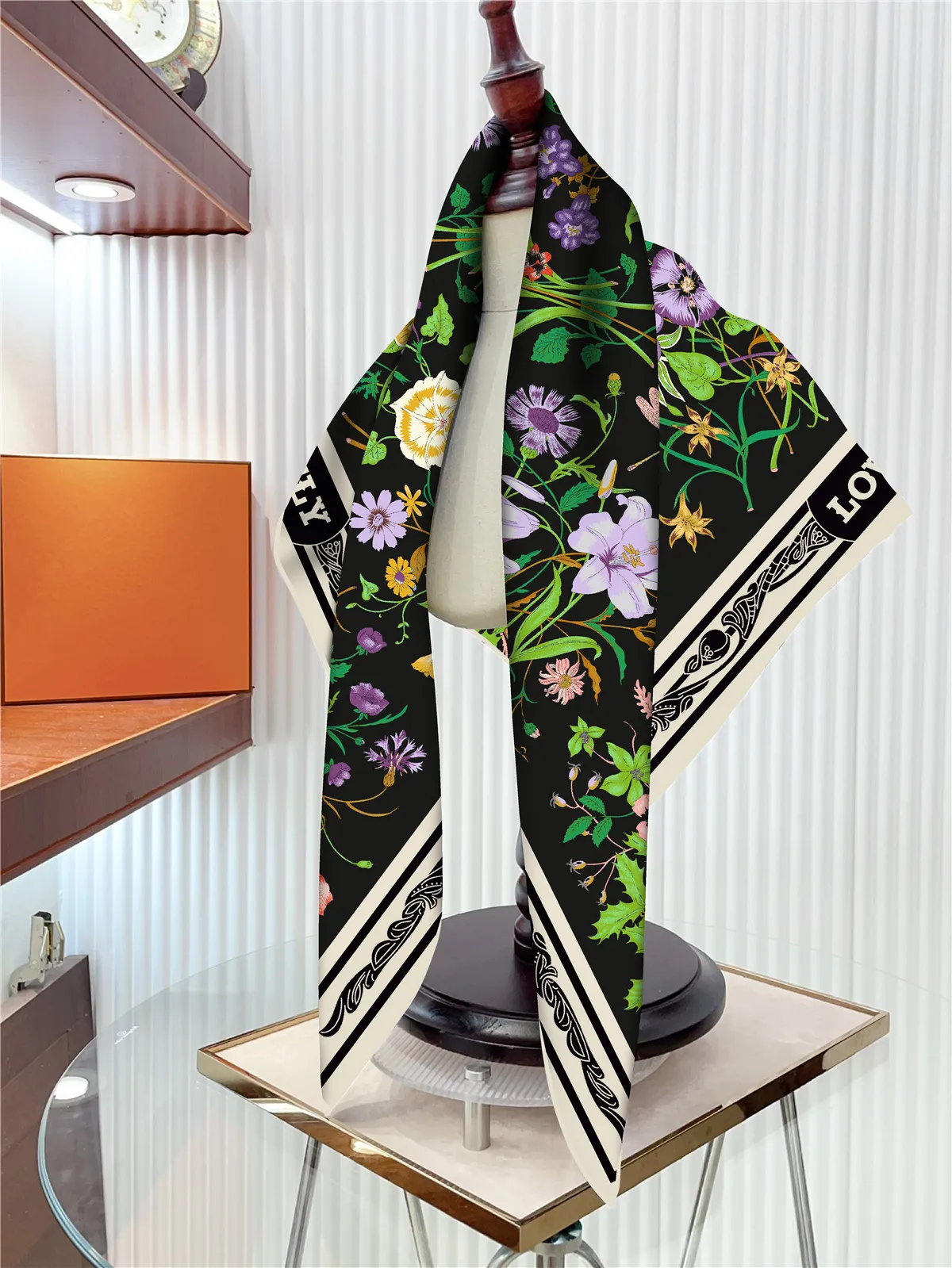 Square Twill Silk Scarf 90CM Head Hair Scarves Shawls Bag Bandanas Summer Beach Decoration Female Foulard Spring_voghion.com