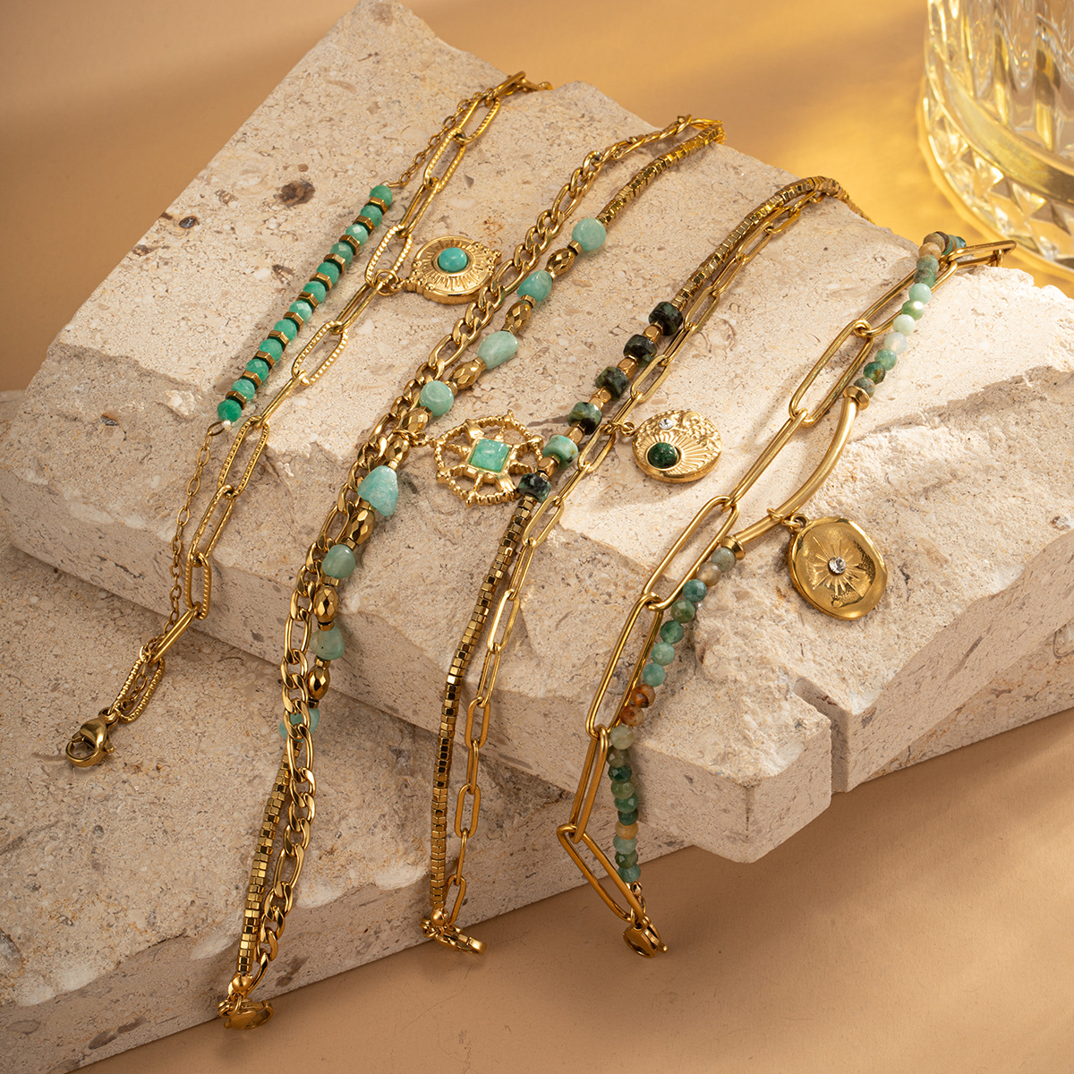 Damenschmuck, doppellagiges Boho-Perlenarmband mit Natursteinen, U-förmige Kette aus Edelstahl für Mode und Büro_voghion.com