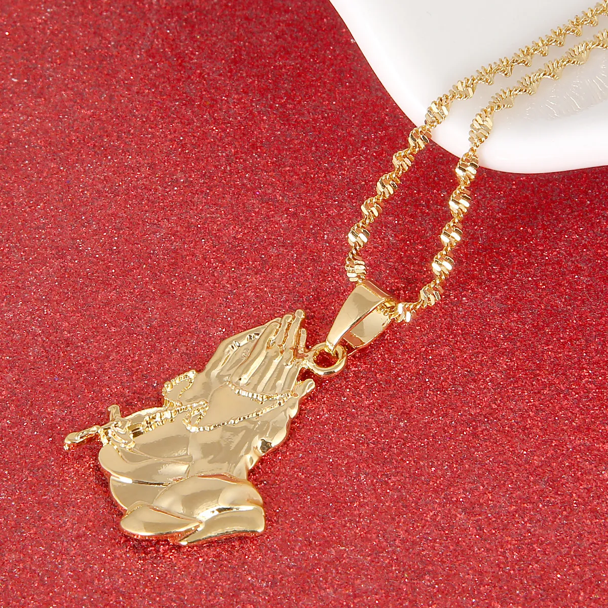 Chaînes en acier inoxydable Pendentifs mains en prière Colliers Hip Hop Croix Chaîne Bijoux_voghion.com