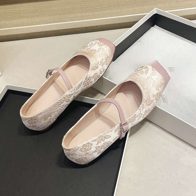 Nove kineske ženske Mary Jane proljetne cipele s debelim dnom Cheongsam ravnim potpeticama i uzorkom konjskog lica, mali mirisni četvrtasti vrh_voghion.com