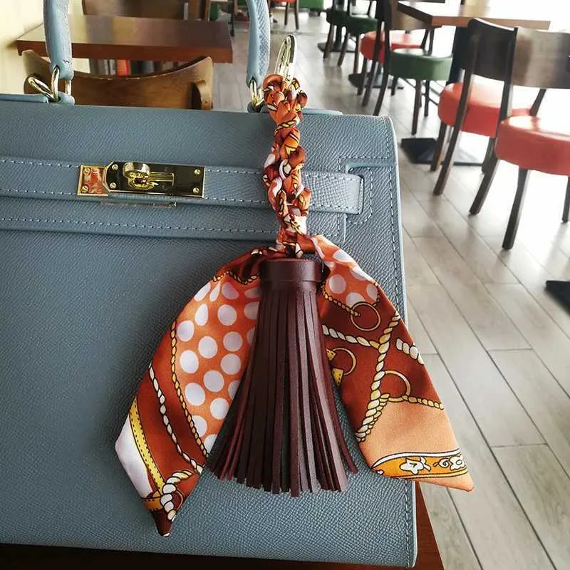 style silk decoration soft PU leather car keychain accessories fashionable womens jewelry pendant Y241121_voghion.com