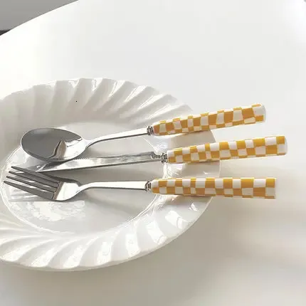Bestekset met keramisch handvat - mes, vork, lepel, vaatwasserbestendig_voghion.com
