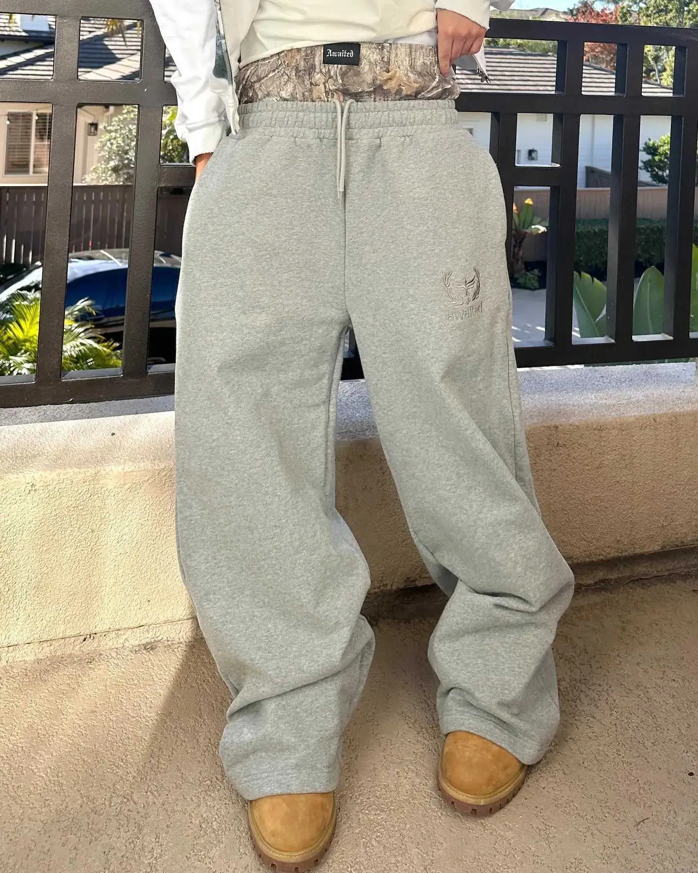 Y2K Retro Jogginghose Doppelt tailliert Besticktes Camouflage Muster Weites Bein Herren Trend Casual Streetwear Unisex Baggy_voghion.com