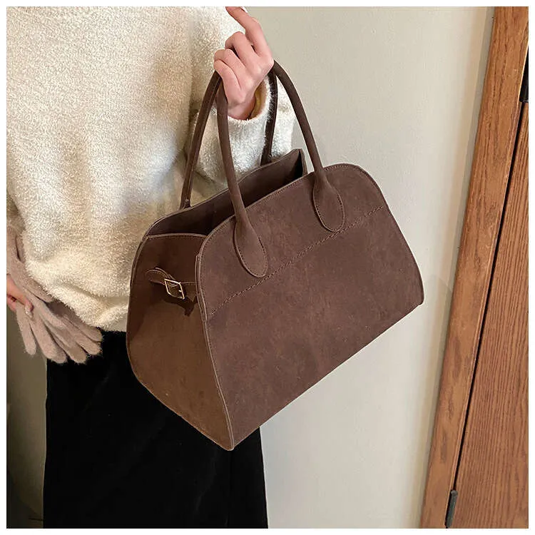Ladies' Top-Handle Bag High-End Feel Niche Design Large Capacity Vintage Commute Handbag For Autumn/Winter Season_voghion.com