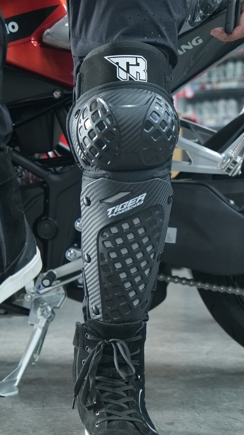 Zaštita za koljena i laktove motociklista, četverodijelna zaštitna oprema za terenske utrke motocikala_voghion.com