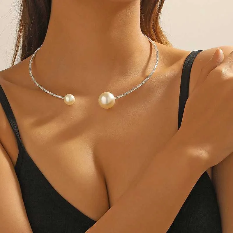 Collane con ciondolo Moda Strass Grandi Perle Cuore Choker per le donne Semplice Collana con colletto aperto Torque Gioielli_voghion.com