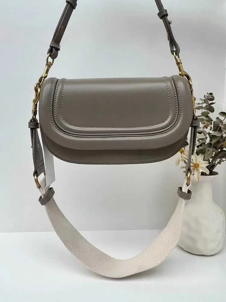 Stylish Women's Saddle Bag With Wide Shoulder Strap Pu Leather_voghion.com