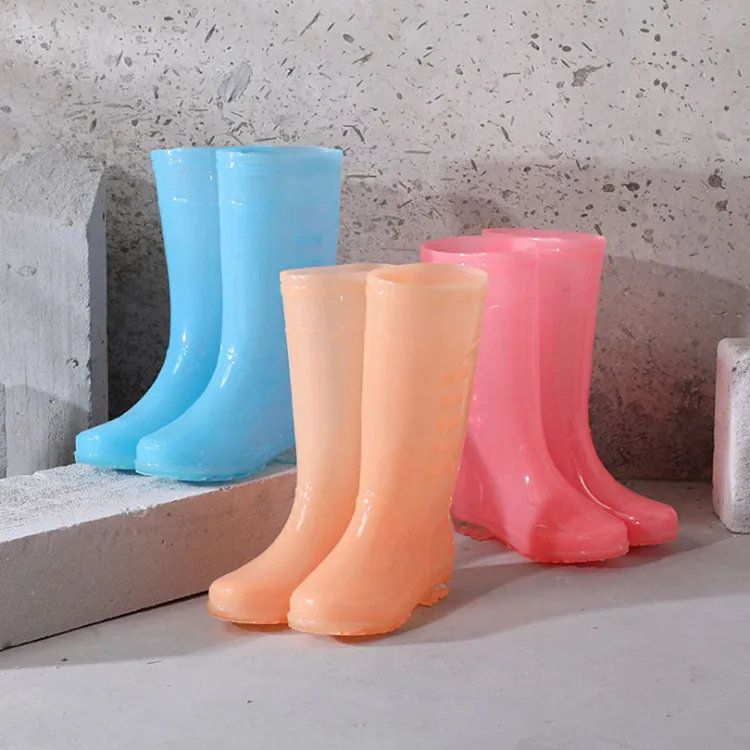 Women's Mid Calf Rain Boots Outdoor Work Rubber Booties Short Waterproof Garden Women Anti-slip Water Shoes_voghion.com
