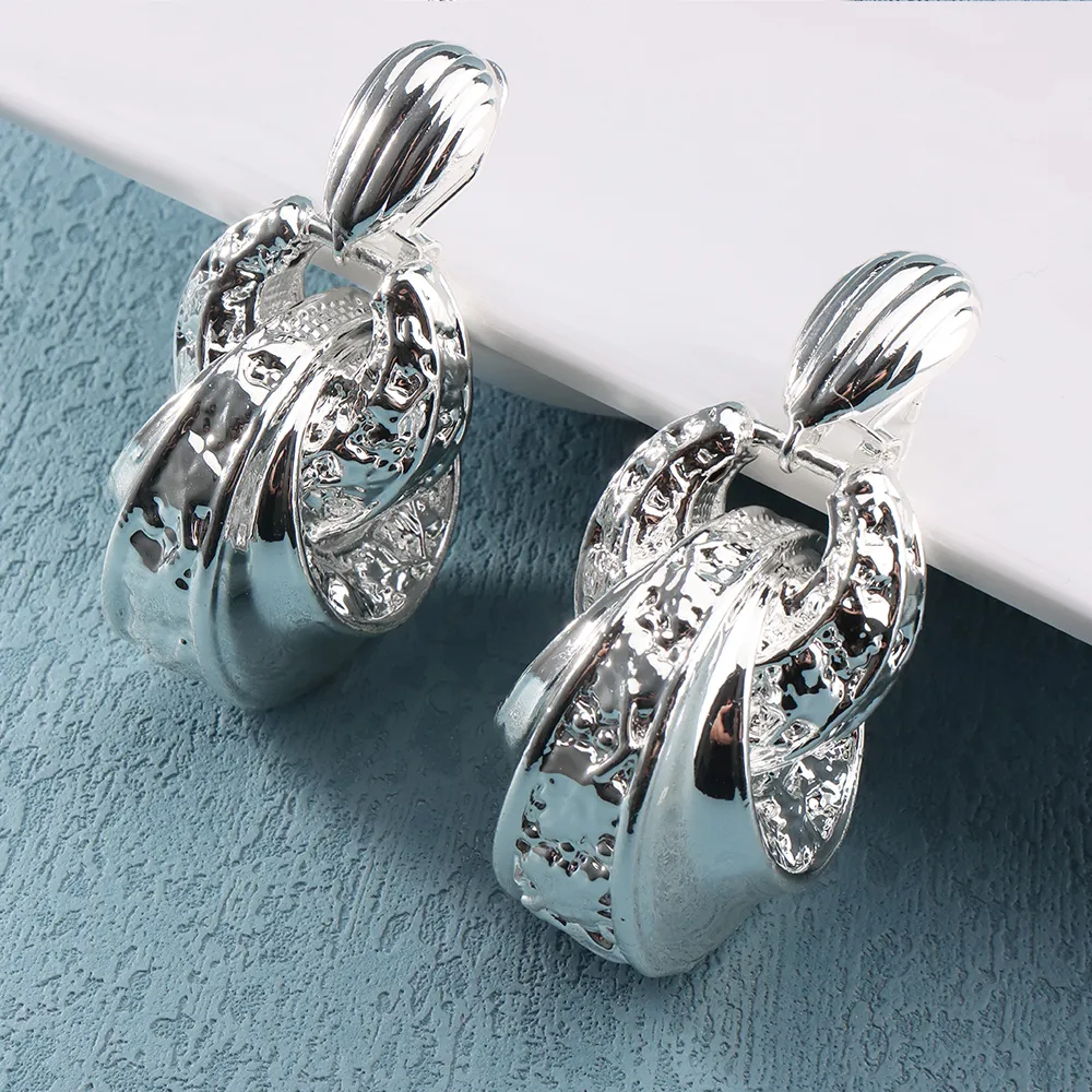 Gioielli color oro Dubai per le donne Regali di nozze africani Collana Orecchini Set Gioielli 230907_voghion.com