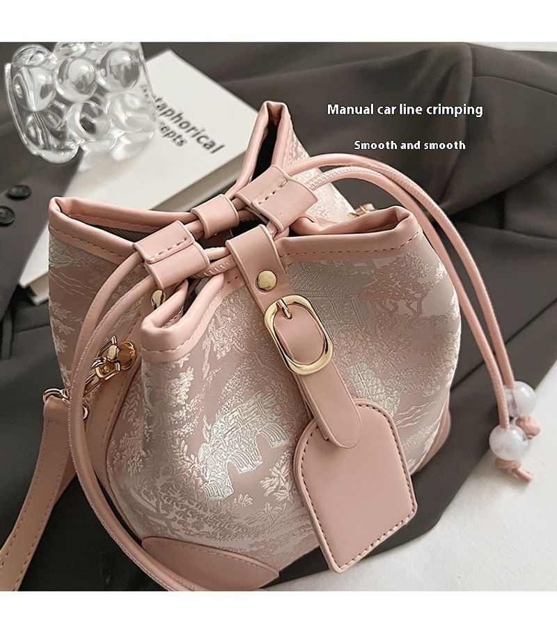 Bestickte kleine Tasche für Damen 2024 Neue trendige, einfache und vielseitige Beuteltasche, Cheongsam, Schultertasche,_voghion.com