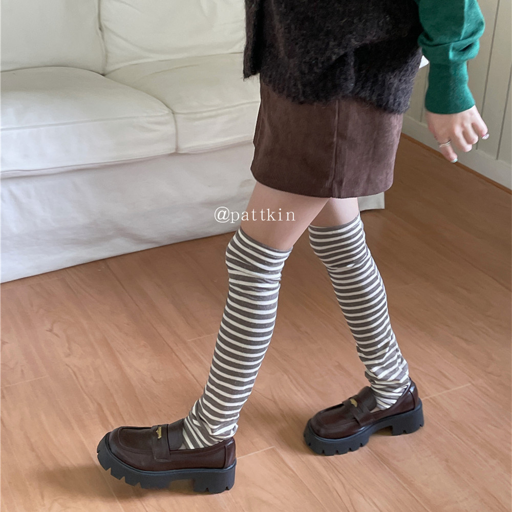 Nuovi calzini versatili a righe dritte e sottili sopra il ginocchio, traspiranti e da donna_voghion.com