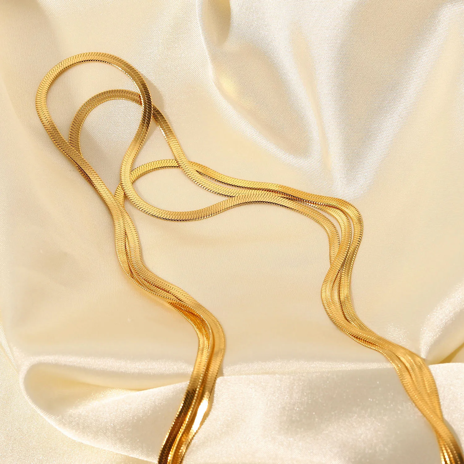 Three Layer Gold Plated Blade Chain Necklace For Women Stainless_voghion.com