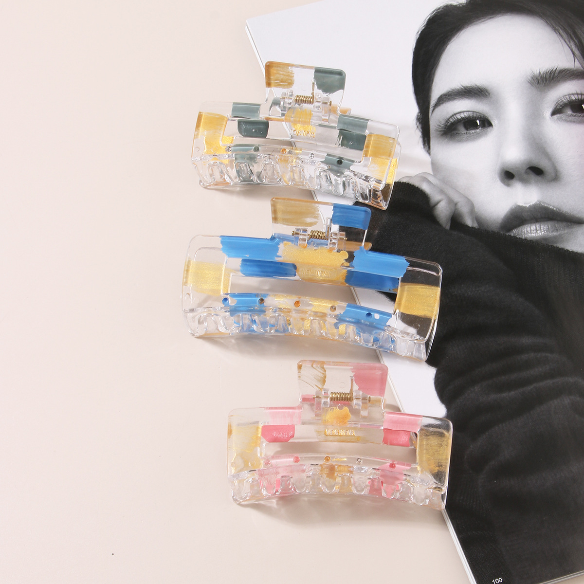 Guanyang European and American gold foil brushed paint clip creative niche transparent shark clip female temperament back of the head bun hair clip_voghion.com