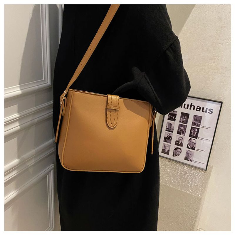 2024 Neue High-End-Tasche mit großem Fassungsvermögen für Damen, modische einfache, lässige Beuteltasche, im Internet_voghion.com