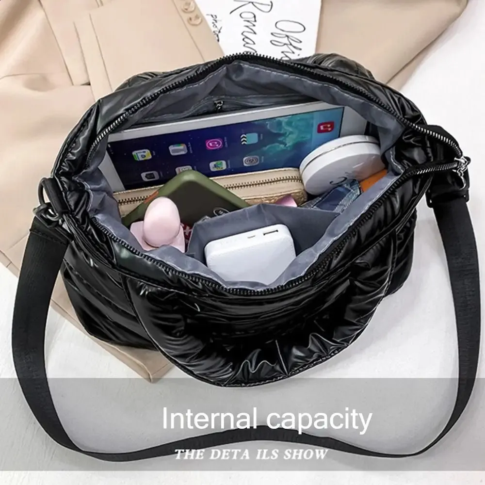 Bolsa tote puffer tiracolo acolchoada leve estofada transversal_voghion.com