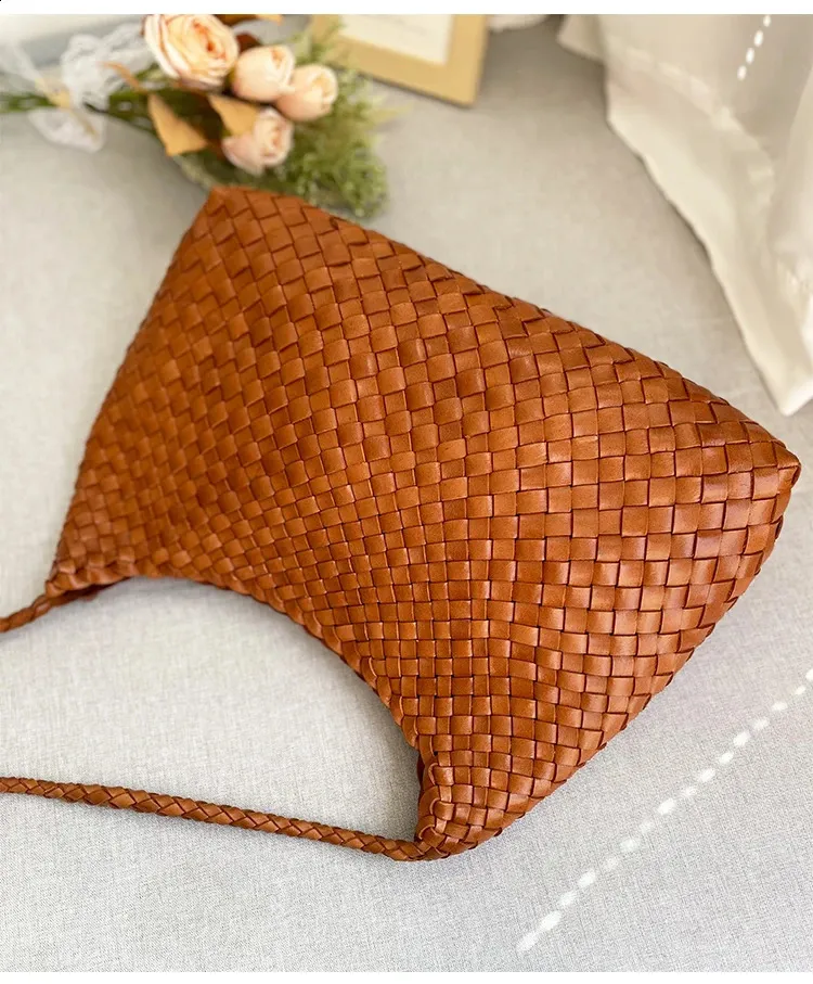 drago intrecciato panino strato superiore pelle bovina donna francese cestino fatto a mano vintage pelle borsa a tracolla tracolla grande capacità_voghion.com