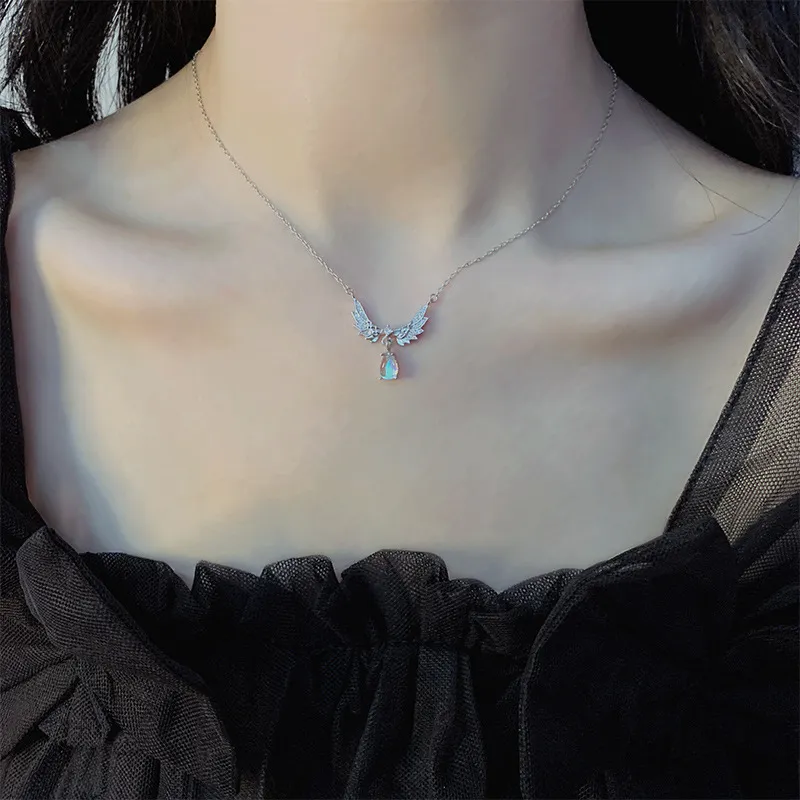 Collane con ciondolo Squisito e semplice Angelo Ala Moda Elegante Donna Goccia d'acqua a forma di Zircone Collana Ciondolo coda_voghion.com