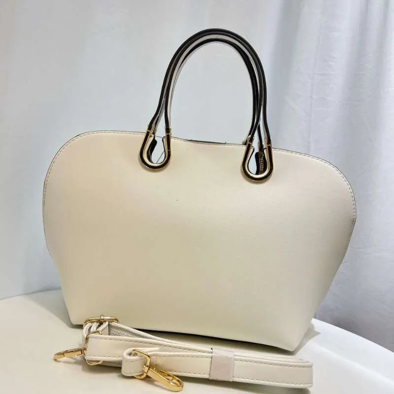 2024 New Style Simple And Fashionable Layer Handbag Large Capacity Multi Functional Shoulder Bag_voghion.com