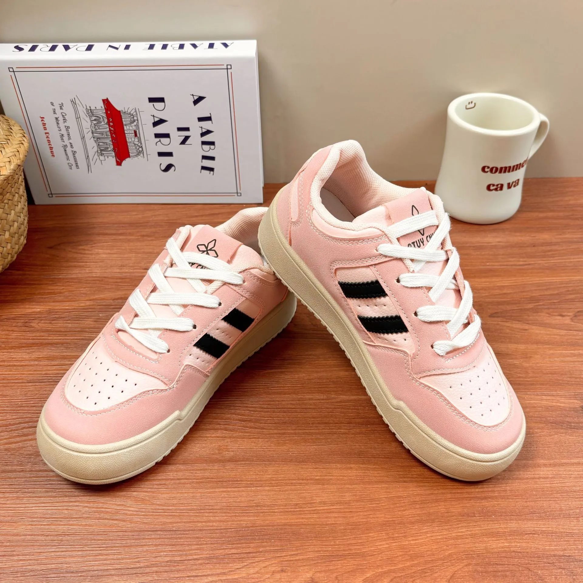 Women's Running Shoes Lace Up Casual Flat Trainers For Women_voghion.com