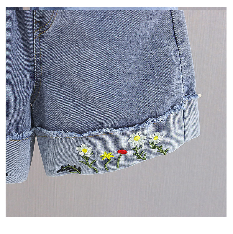Mère et enfants Nouveaux costumes d'été élégants pour filles d'été 2024 filles à manches courtes vêtements d'été coréens short en jean costume deux pièces_voghion.com