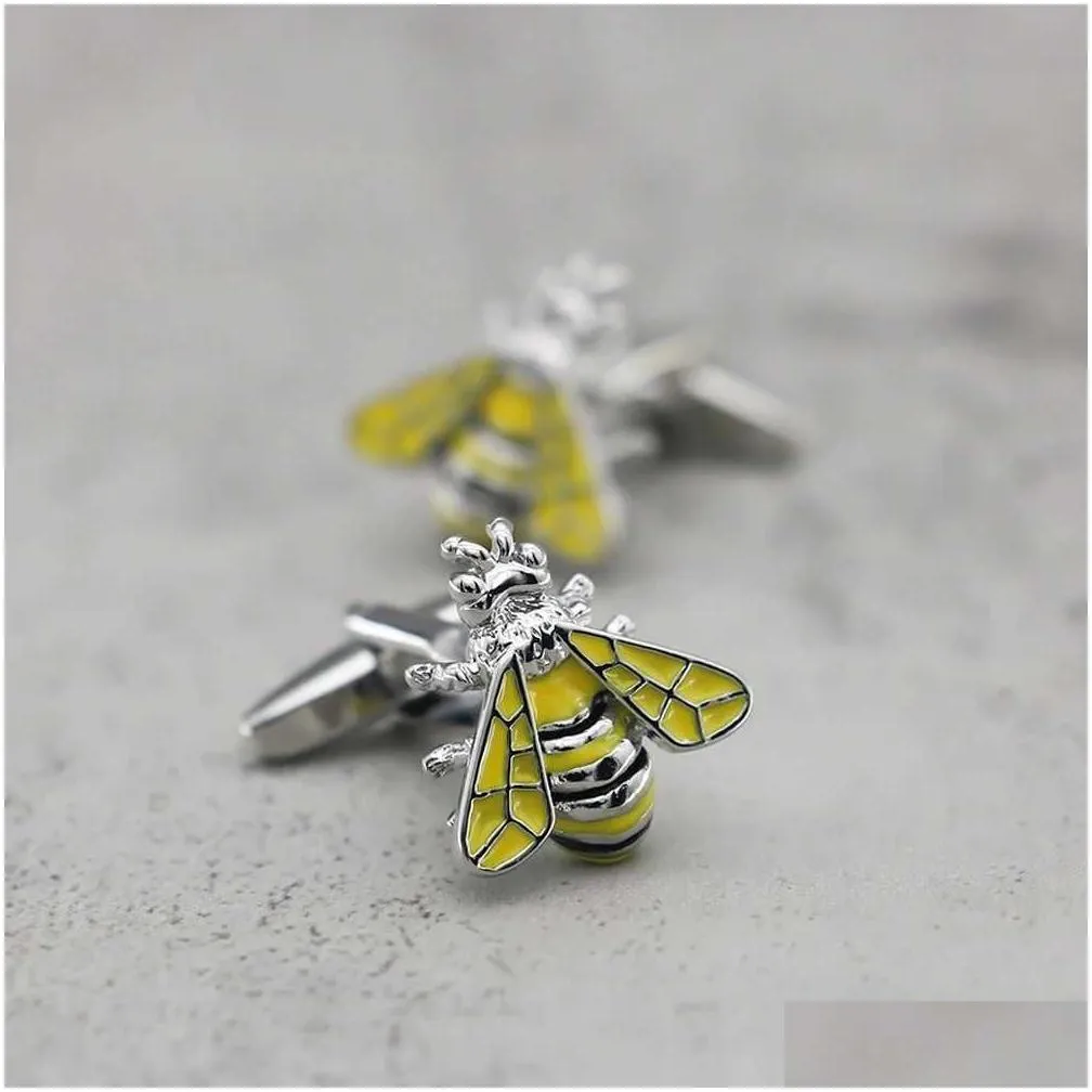 Gemelli da polso a forma di ape in metallo per camicia uomo_voghion.com
