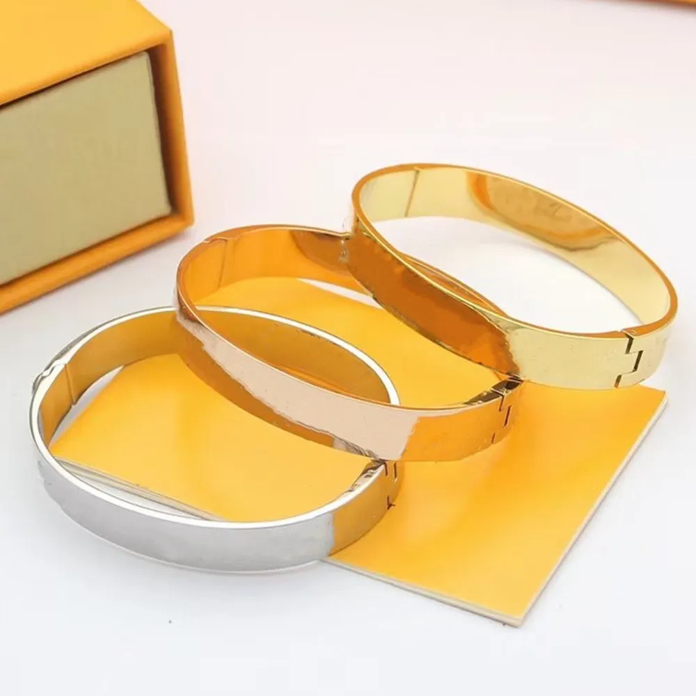 Não desbota pulseira designer clássico para mulheres homens marca jóias cadeado cabeça pingente flor carta escavação unissex diário_voghion.com