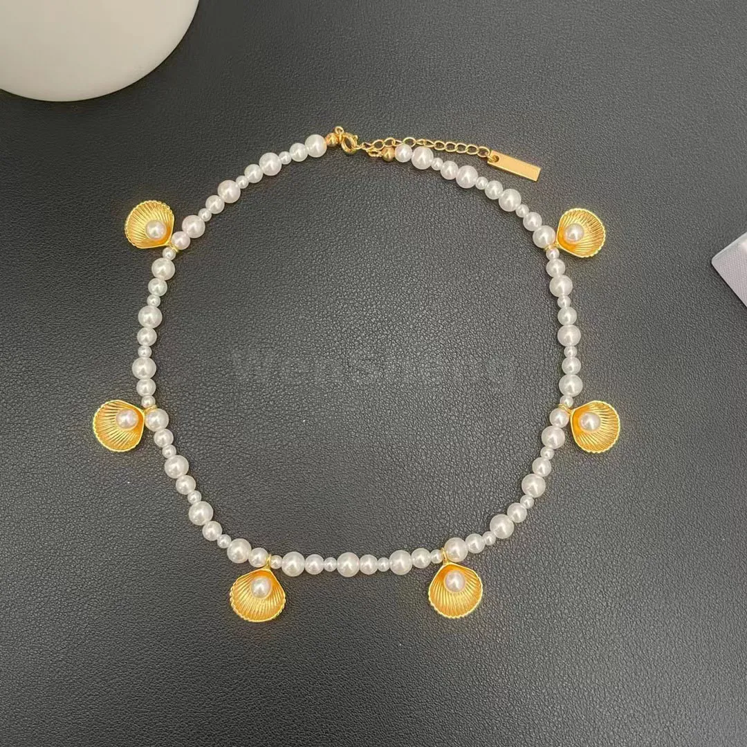 Collier pendentif perle et coquillage doré bijou élégant pour femme_voghion.com