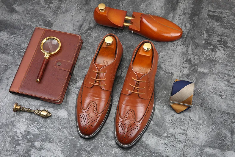 Vestido Couro Envernizado Moda Noivo Casamento Homens estilo italiano Oxford Sapatos Tamanho Grande 48_voghion.com