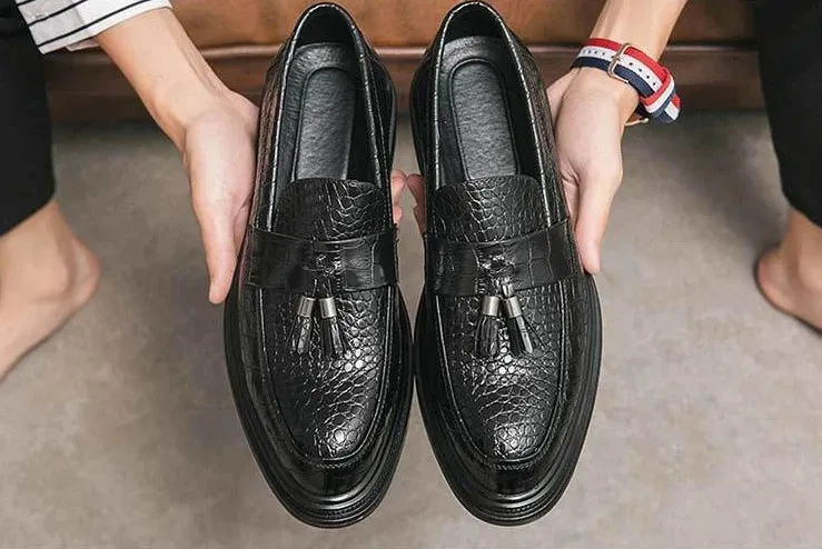 Mocassins souples à bout pointu, imprimé animal, chaussures en cuir pour hommes, chaussures décontractées rehaussantes avec pompons_voghion.com