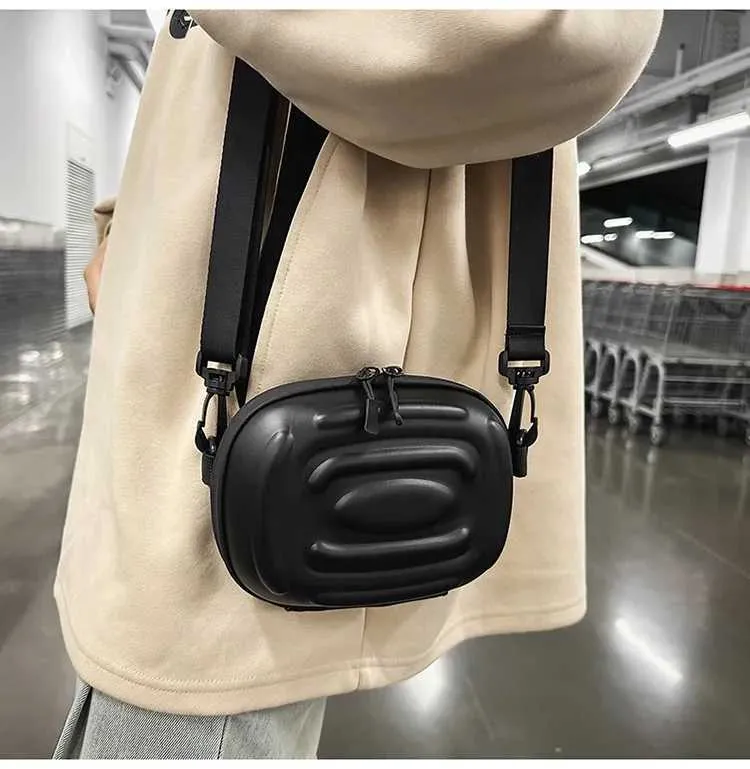 Sac à bandoulière simple polyvalent pour hommes et femmes, nouvelle marque tendance de niche, sac à bandoulière à coque rigide à la mode, petit carré_voghion.com