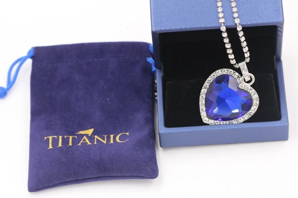 Set di gioielli da sposa con ciondolo a forma di cuore blu oceano Love Forever e orecchini Titanic Veet Bag 230907_voghion.com