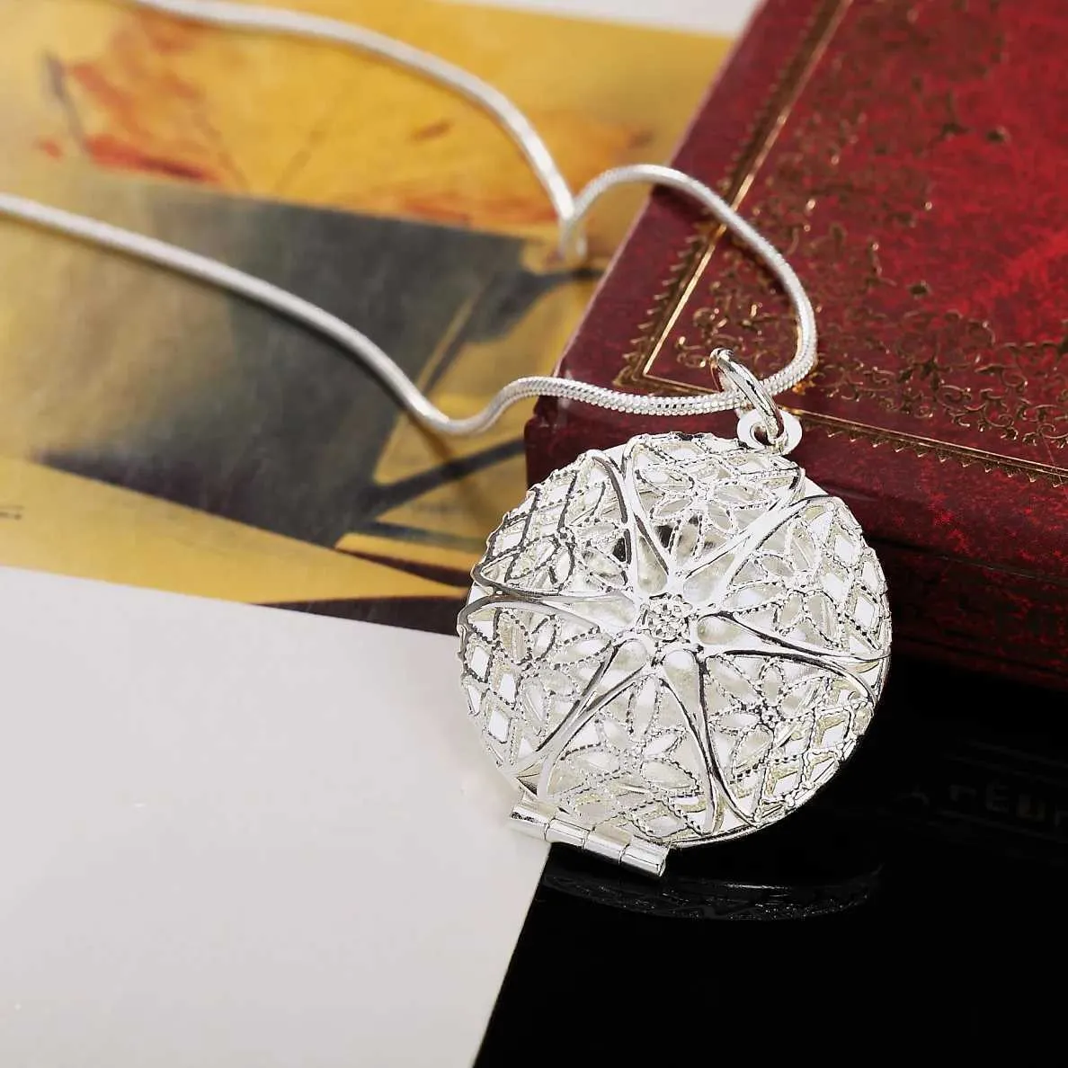 Pendant Necklace Locket Necklace Silver Color Photo Frame Chain_voghion.com