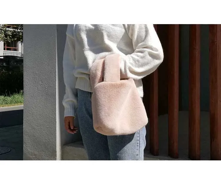 Fi Winter Bucket Artificial Fur Small Casual Shoulder Bag Design Womens Club Wallet Handbag Y241025_voghion.com