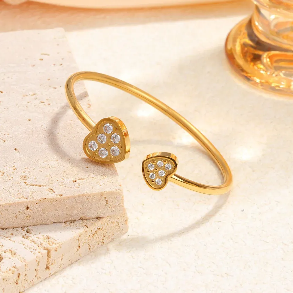 Dubbele hart cuff armband voor dames met zirkonia inglegd_voghion.com