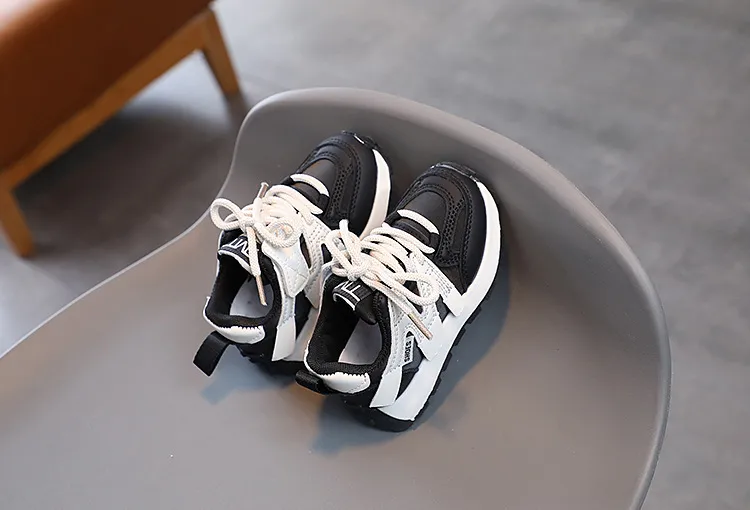 Zapatillas deportivas escolares para niños pequeños, unisex, para entrenamiento, para exteriores, cómodas, tallas 21_voghion.com
