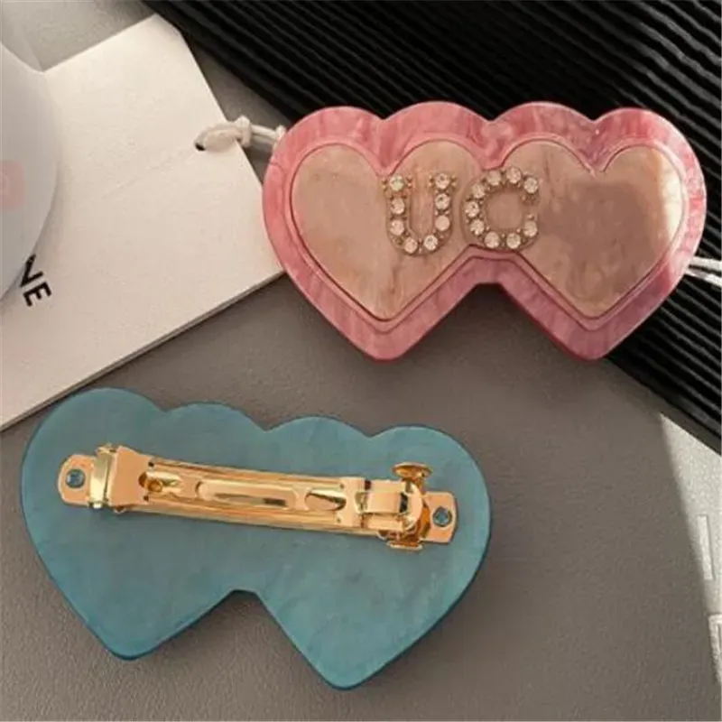 Épingles à cheveux mignonnes pour filles, barrettes de créateurs, pinces à lettres en forme de cœur aimanté, pinces à cheveux pour femmes, épingles à cheveux Rhie Spring_voghion.com
