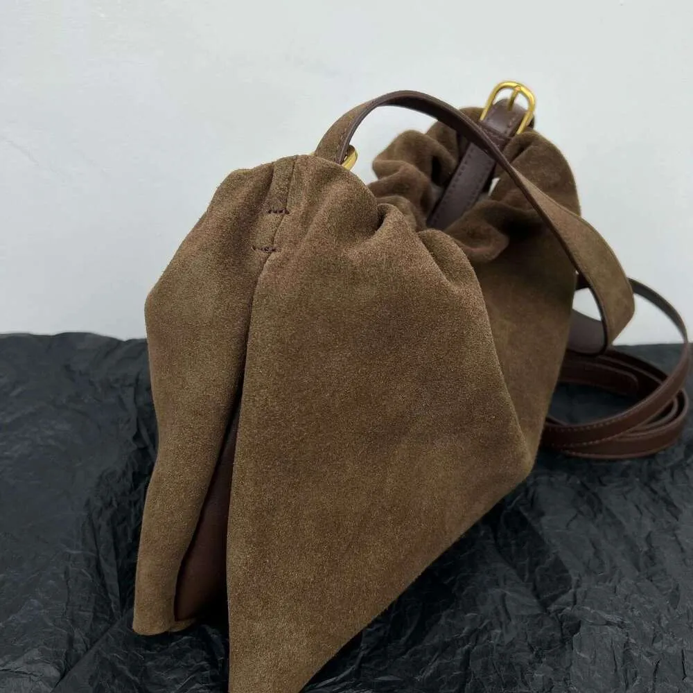 Borsa a tracolla da donna in pelle scamosciata opaca con 2 cinturini, in pelle di mucca scamosciata, stile coreano, con arricciature, color caffè kakhi_voghion.com