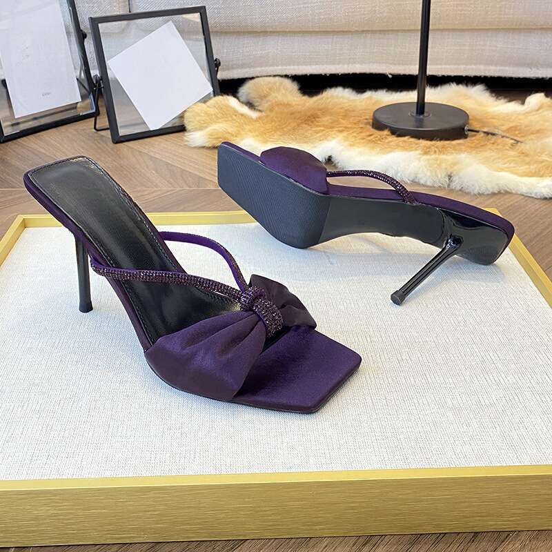 2025 Frühjahr/Sommer, Lila Satin Strass Gerade Riemen Sandalen Für Frauen, Neue Schmetterling Gel Zehe,_voghion.com