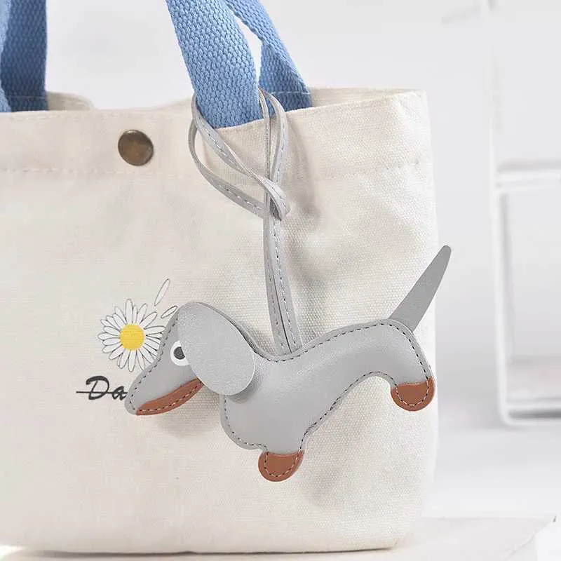 Fashion Car Sausage PU Leather Dog Keychain Womens Bag Pendant Jewelry Pavilion Keyring Keyholder Gift Y241121_voghion.com