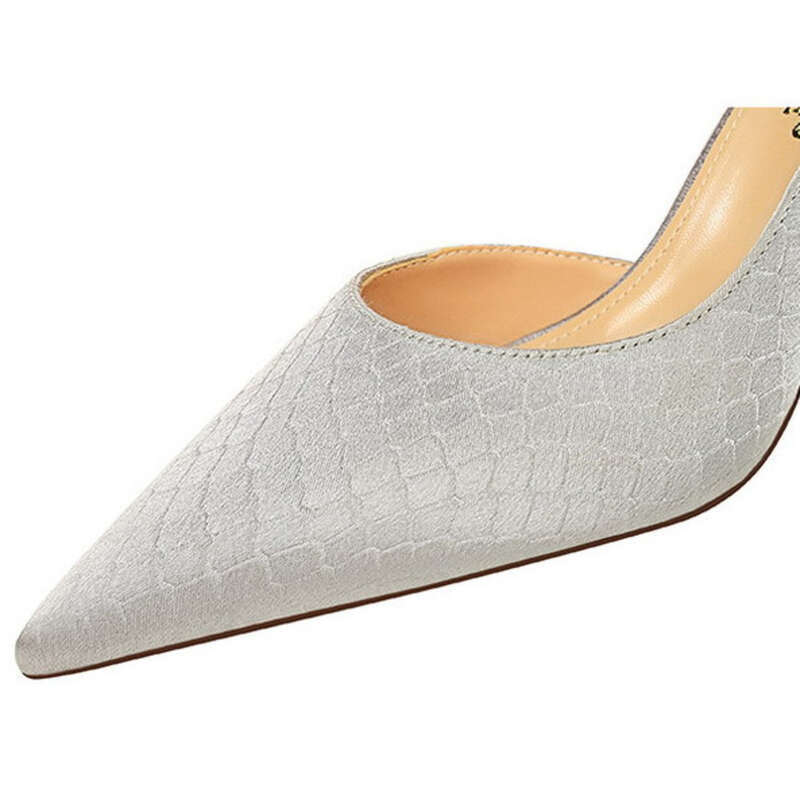 Innen und außen reines Leder spitzer Kopf Temperament Französisch feine High Heel Damenschuhe_voghion.com