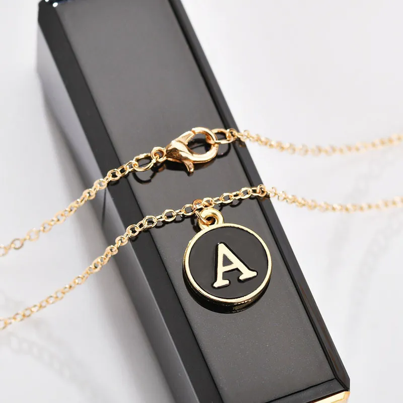 Collier initiales alphabet pendentif lettre pour femme bijoux_voghion.com