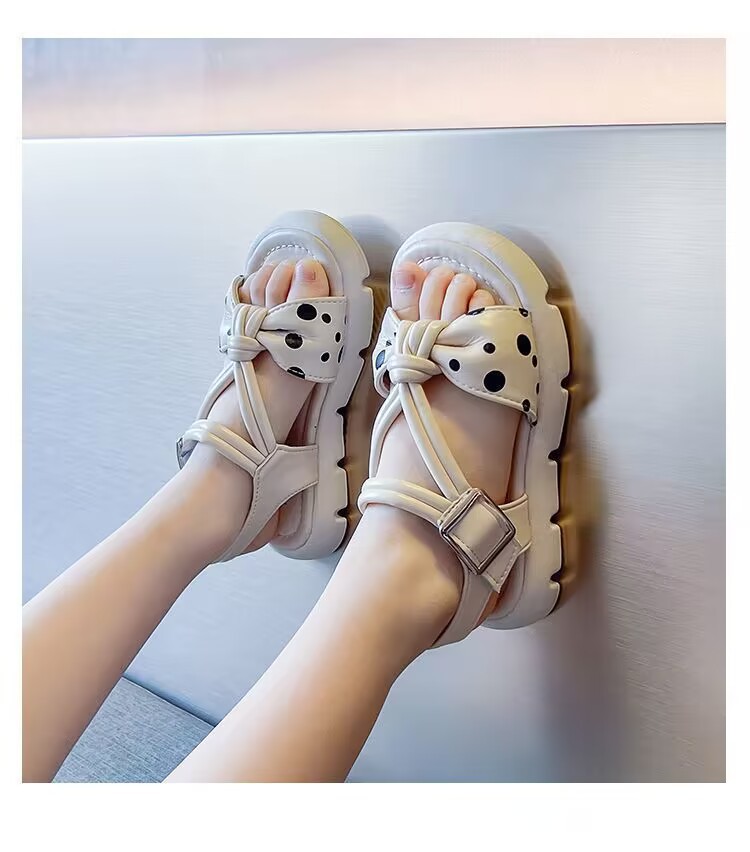 Mädchensandalen 2024 Neue Sommersandalen mit weicher Sohle, Prinzessin für große Mädchen, Street Blast für Kinder, Mädchenmode und Western-Stil_voghion.com