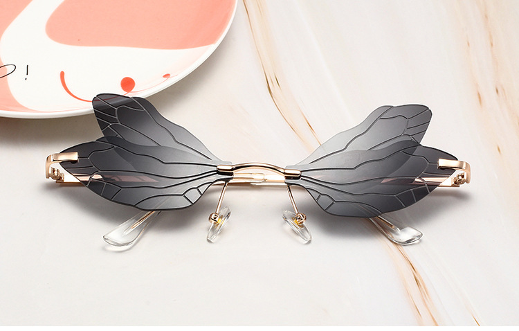 Dragonfly Wing Sunglasses For Women – Trendy Gradient Catwalk Style_voghion.com