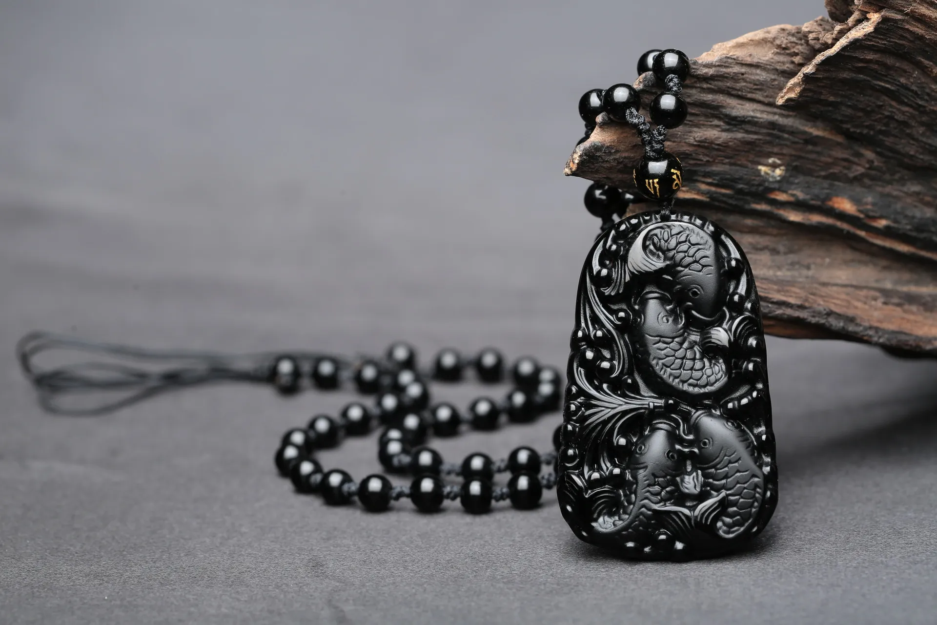 Obsidian Carp Pendant Necklace Natural Matte Stone Jewelry_voghion.com