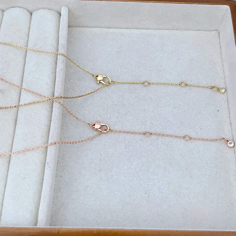 Conjunto joyería de flores con pendientes y collar para mujer_voghion.com