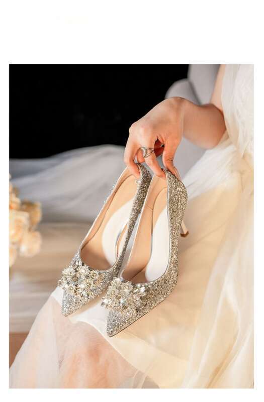 Wedding Dress, Two Pairs Of Bridal Shoes, Women's Size Bridal Shoes_voghion.com