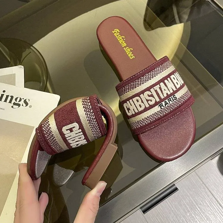 Designer Fashion Men's Women's Popular Pool Beach Shoes And Sandals Flip-flops With Flat Bottoms Outdoor Slippers M00_voghion.com