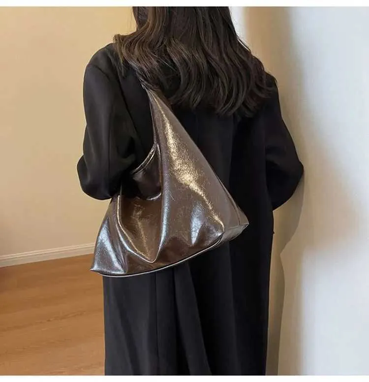 Borsa rossa di grande capacità per le donne 2024 Nuova trama retrò Borsa a tracolla singola Moda Versatile Casual Donna_voghion.com