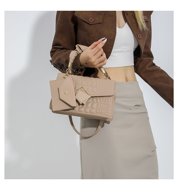 Popular for women in spring 2024, new crocodile patterned mother and child small square bag, commuting temperament,_voghion.com